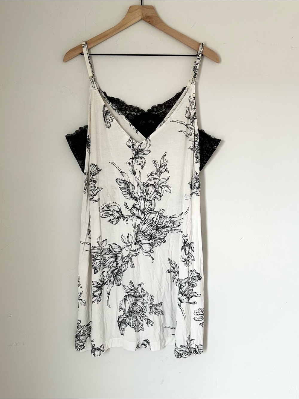 Soma Cool Nights Bold Floral Lace Chemise